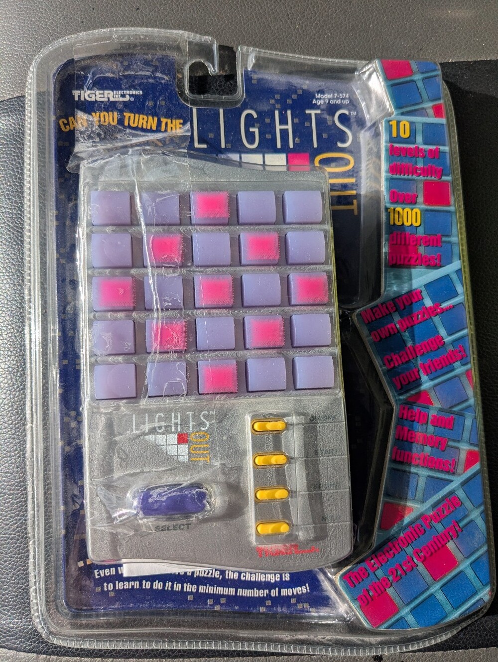 1997 Tiger Can You Turn The Lights Out Electronic Game Electronics 7-574 (READ)